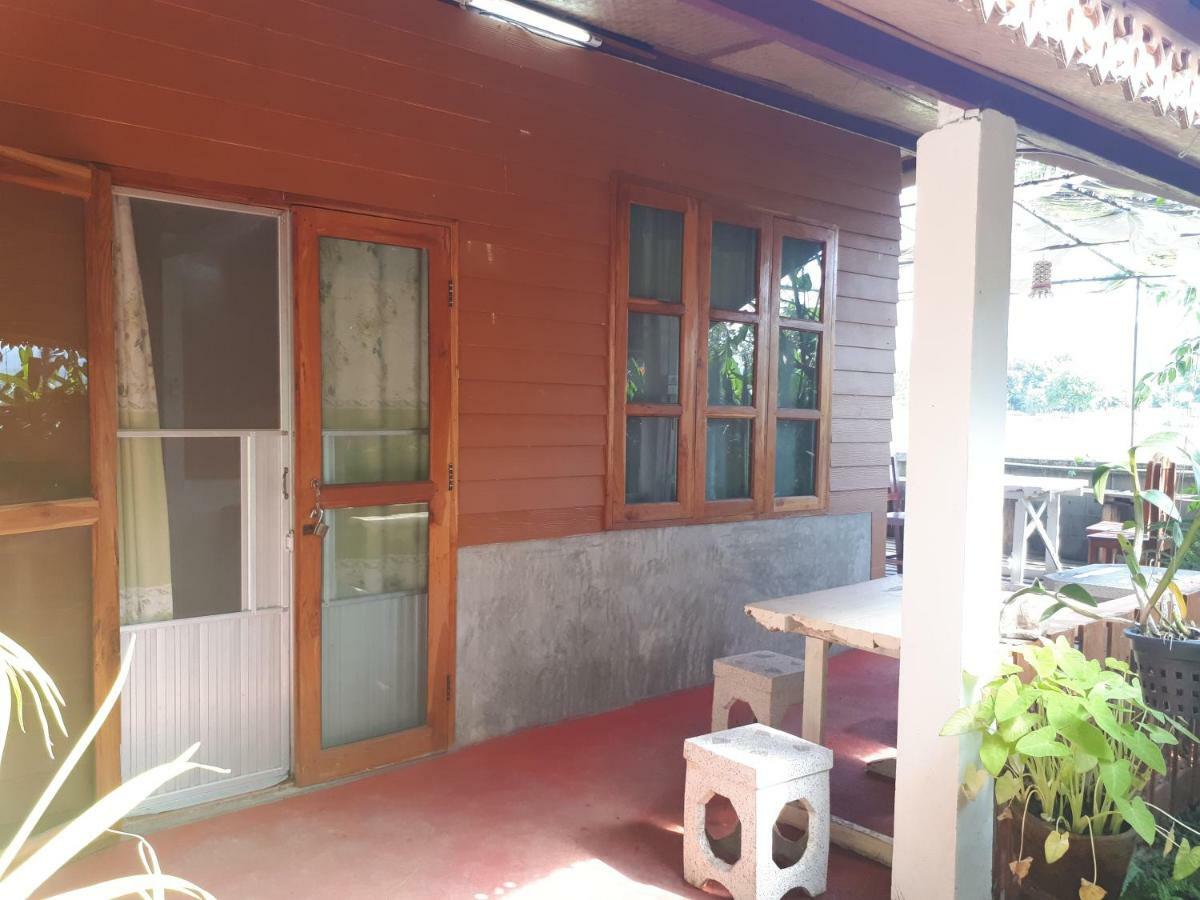 Baan Bar Cafe Hotell Mae Chaem Exteriör bild