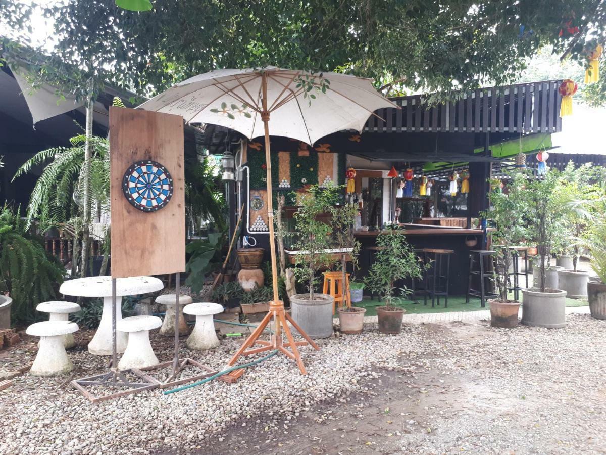 Baan Bar Cafe Hotell Mae Chaem Exteriör bild
