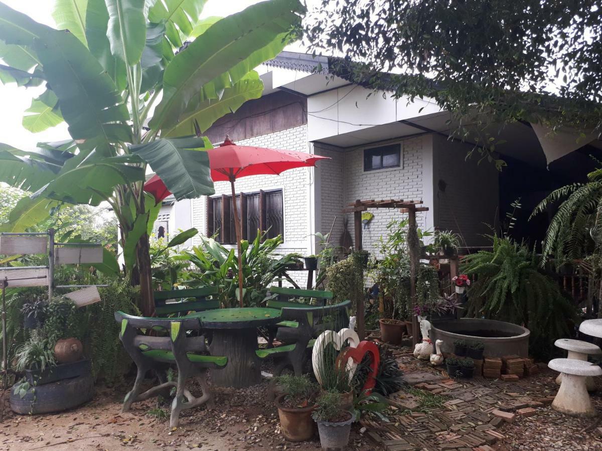 Baan Bar Cafe Hotell Mae Chaem Exteriör bild