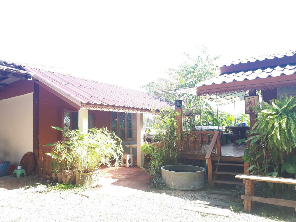 Baan Bar Cafe Hotell Mae Chaem Exteriör bild