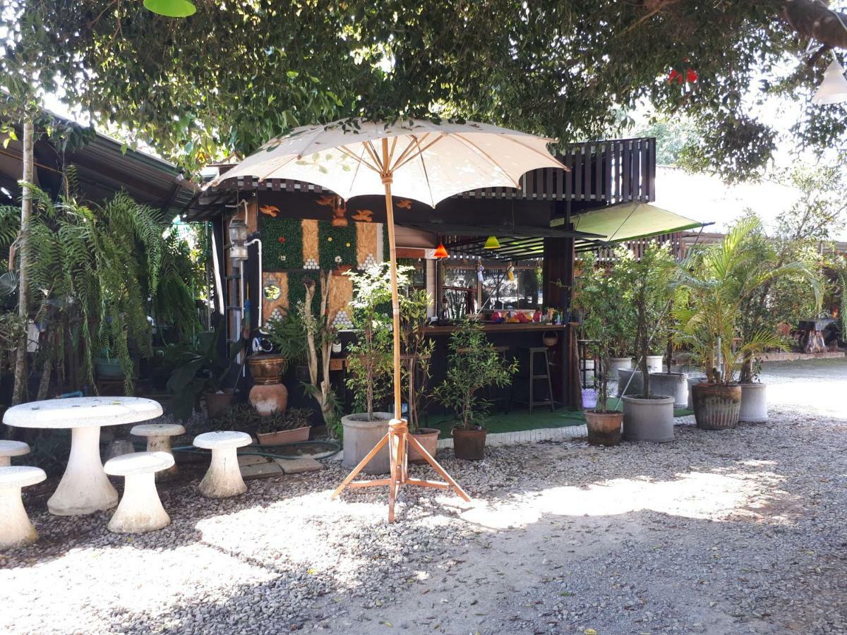 Baan Bar Cafe Hotell Mae Chaem Exteriör bild